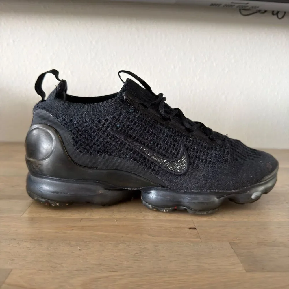 Nike Air VaporMax 2020 Flyknit Triple Black Sneakers Men's 9 DC9454-001